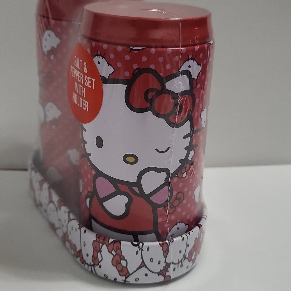 Hello Kitty Tin Salt & Pepper Shaker Set